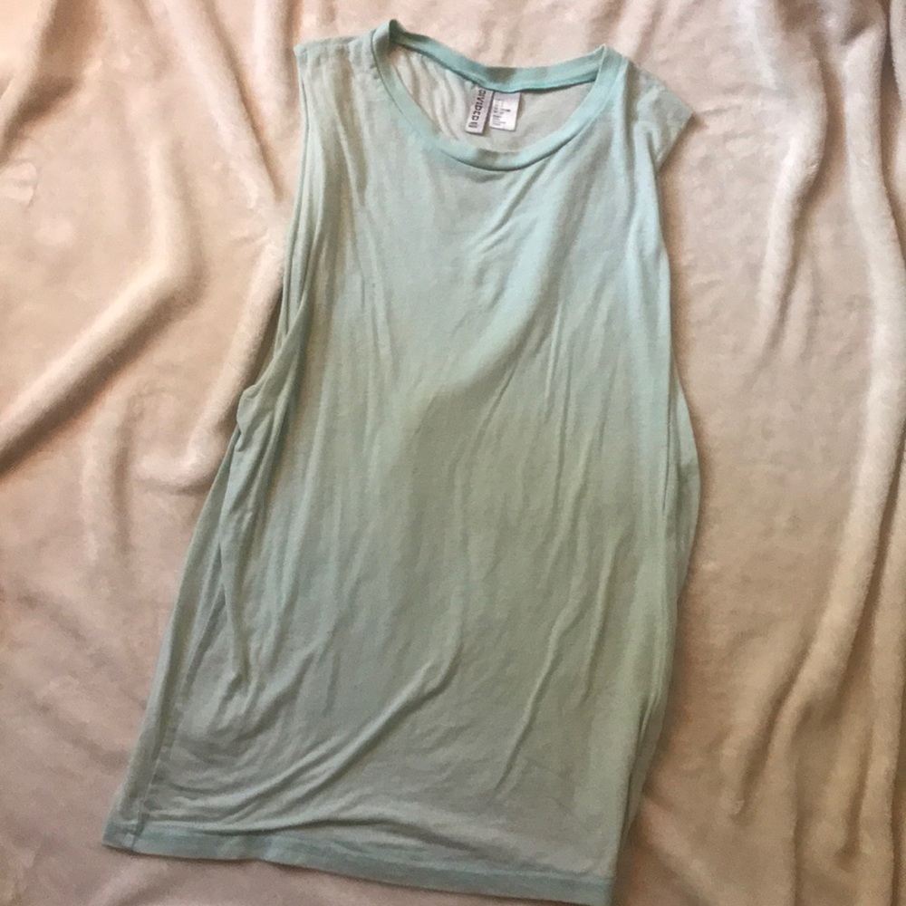 Cut off loose muscle tank